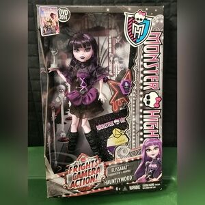 Monster High Frights, Cameras, Action as Elissabat Hauntlywood Dokl First Gen.